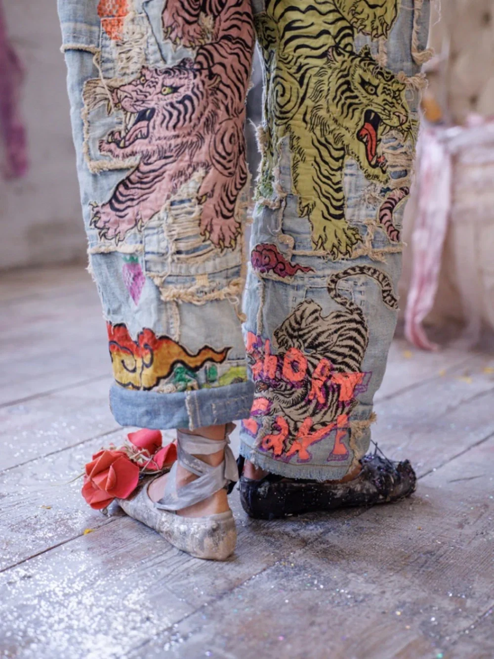 🐅NWT MAGNOLIA PEARL BIRCH WONDER MINER DENIMS🐅 - Picture 8 of 8